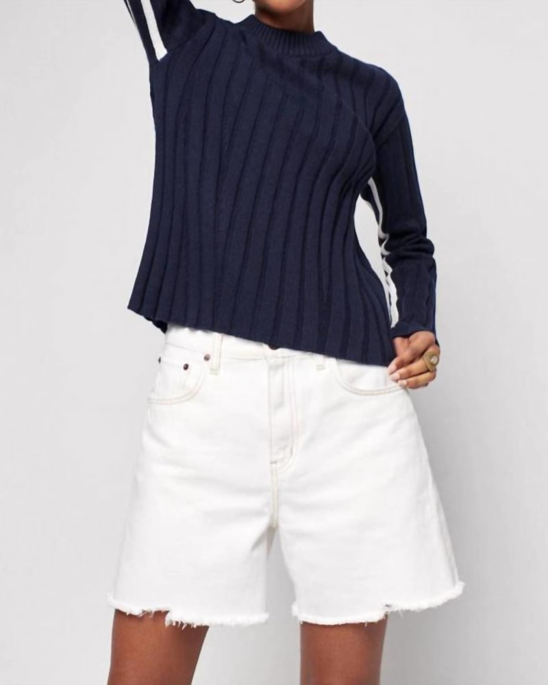 Front of a model wearing a size Large Game Set Crewneck Sweater in Navy in Navy by Faherty. | dia_product_style_image_id:343487